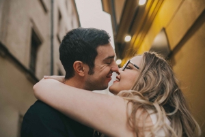 Photo Session in Prague:Shots with Iconic Landmarks