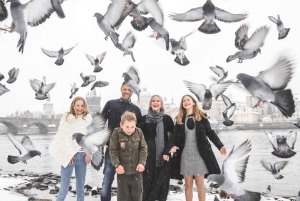 Photo Session in Prague:Shots with Iconic Landmarks