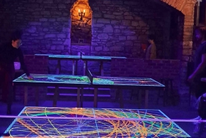 Ping pong o shuffleboard per un massimo di 6 giocatori.