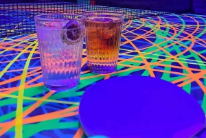 Ping pong o shuffleboard per un massimo di 6 giocatori.