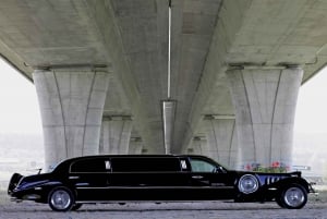 Prague: 1-Hour Vintage Limousine Rental