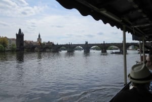 Prague: 2-Hour Lunch Cruise on the Vltava River