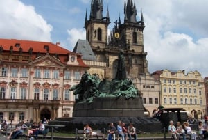 Prague: 2-Hour Old Town and Jewish Ghetto Walking Tour