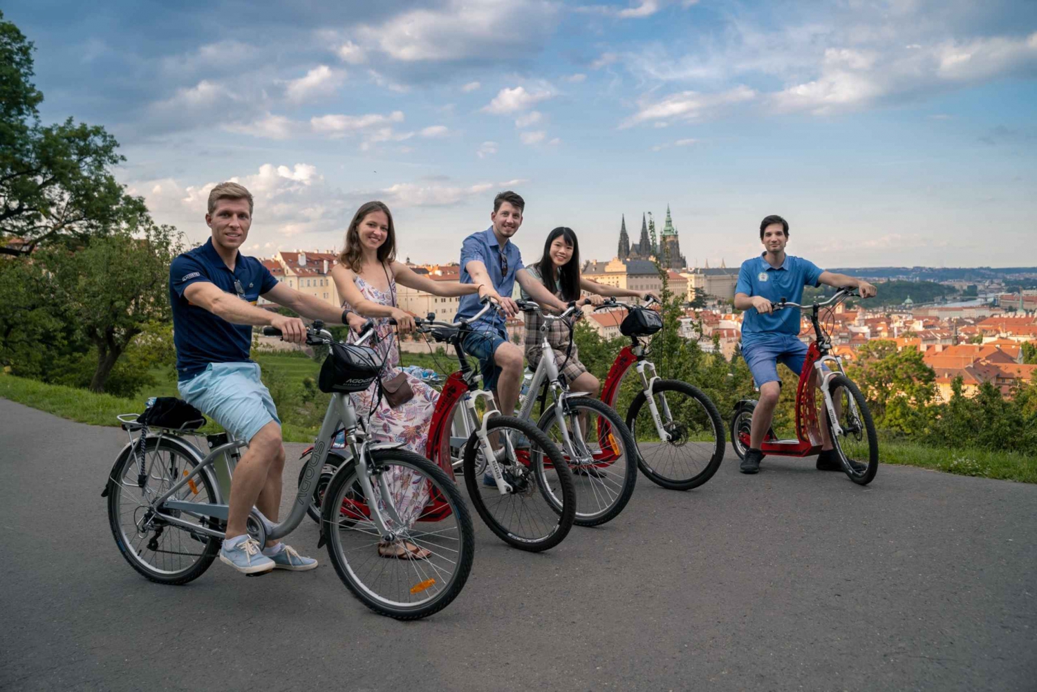 Prague: 2-Hour Prague Castle & Viewpoint E-Scooter Tour