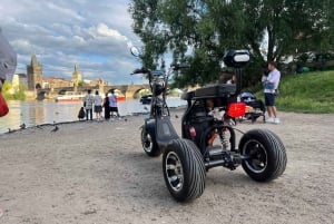 Prague: 2 hours FUN TRIKE tour in Prague with guide