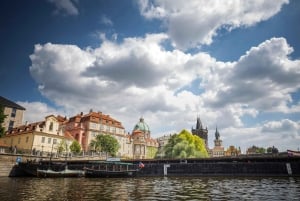 Prague: 3–Hour Castle Grounds Walking Tour and River Cruise