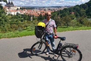 Prague: 3–Hour Communism and World War 2 E-Bike Tour