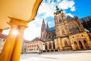 Prague: 3h Private Tour of Prague Castle, Admission Incl.