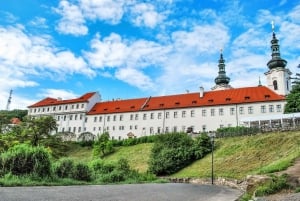 Prague: 4-Hour Segway and Scooter Tour with Lunch and Drinks