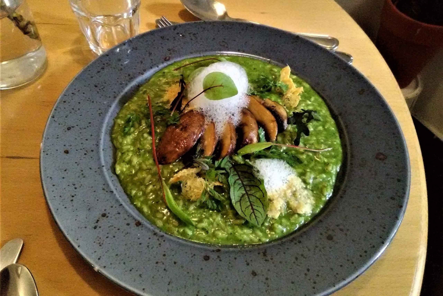 Prague: 4-Hour Vegetarian Food & History Tour