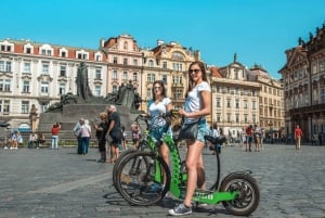 Prague: 4 Hours Sightseeing Tour by Segway and E-Scooter