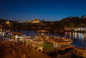 Prague: 50-Minute Sightseeing Evening Cruise