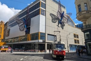 Prag på promenad bland David Černýs installationer eller ett besök på Mausoleum