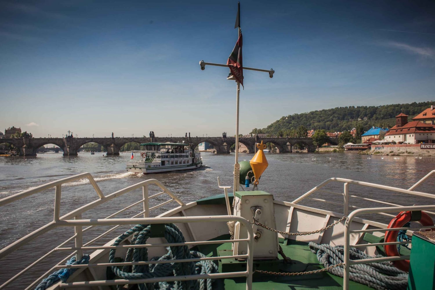 Prague: 1 hour Cruise with with beautiful views of Prague