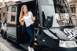 Prague: Airport Transfer Beer Party Bus with Unlimited Beer