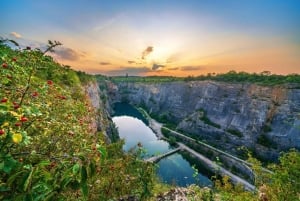 Prague: All-Inclusive Karlstejn Castle and Caves Tour