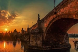 Prague: Award-Winning Old Town Food Tour with Four Drinks