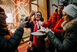 Prague: Award-Winning Old Town Food Tour with Four Drinks