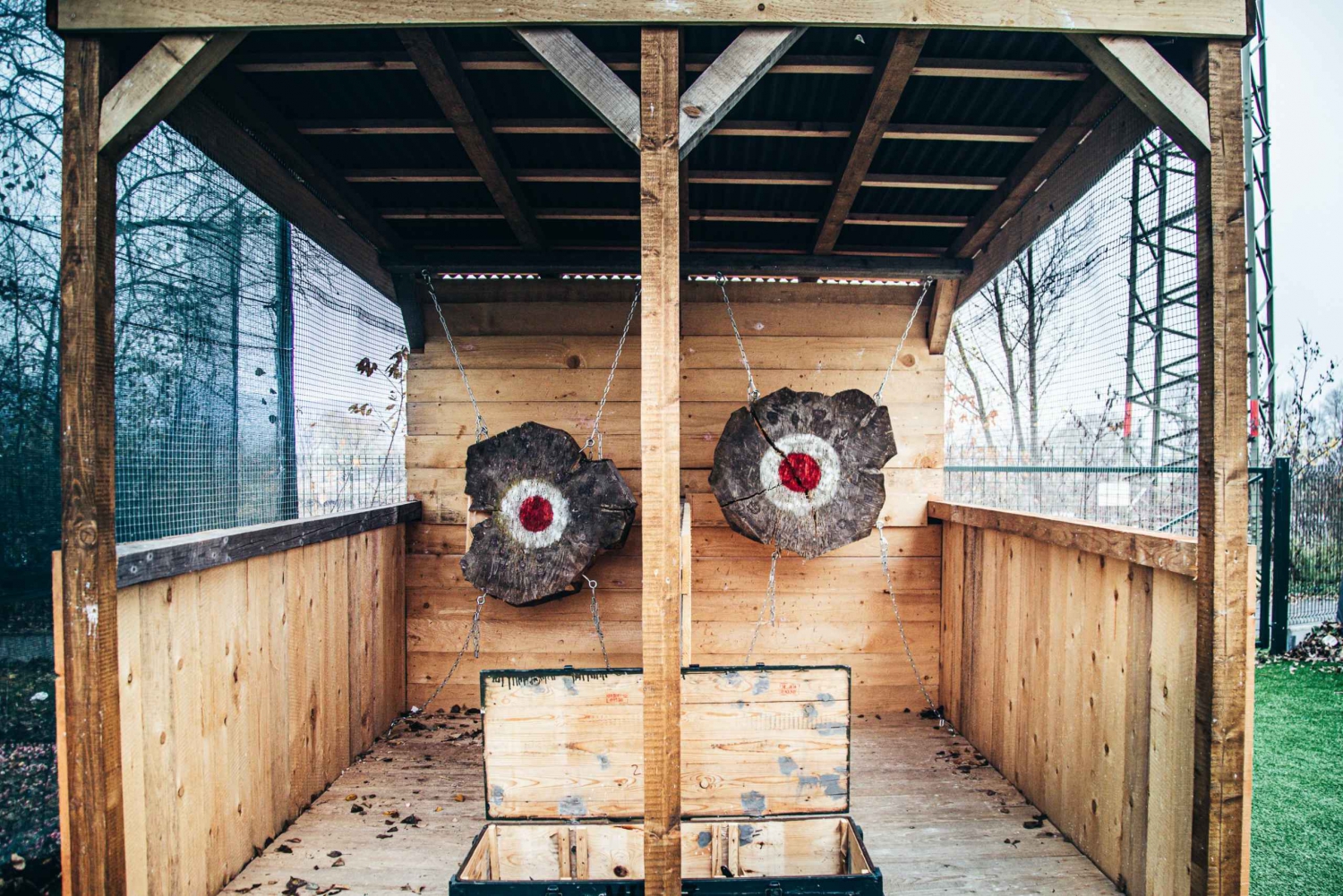 Prague: Axe Throwing Experience with Barbecue and Beer