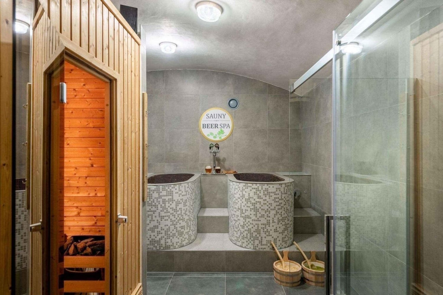 プラハ：ビールとサウナが飲み放題のビールスパ体験