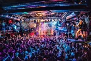 Prague : Soirée en bateau avec boissons illimitées et entrée à l'after party