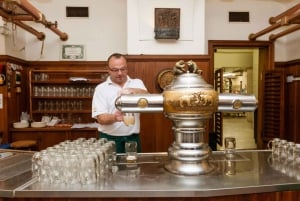 Prague: Brewery Tour with Unlimited Tastings