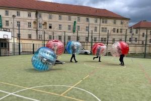 Prag: Bubbles Fußball in der Prager Innenstadt