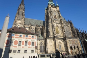 Praga: passeio turístico de ônibus e barco