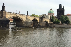 Praga: passeio turístico de ônibus e barco
