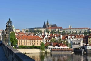 Prague Castle: Admission Ticket With Transfer And Audioguide