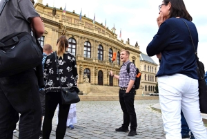 Praag: Kasteel en Joodse wijk rondleiding met rondvaart en lunch