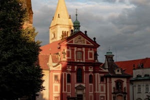 Prague: Castle and Lesser Town Walking Tour with Local Guide