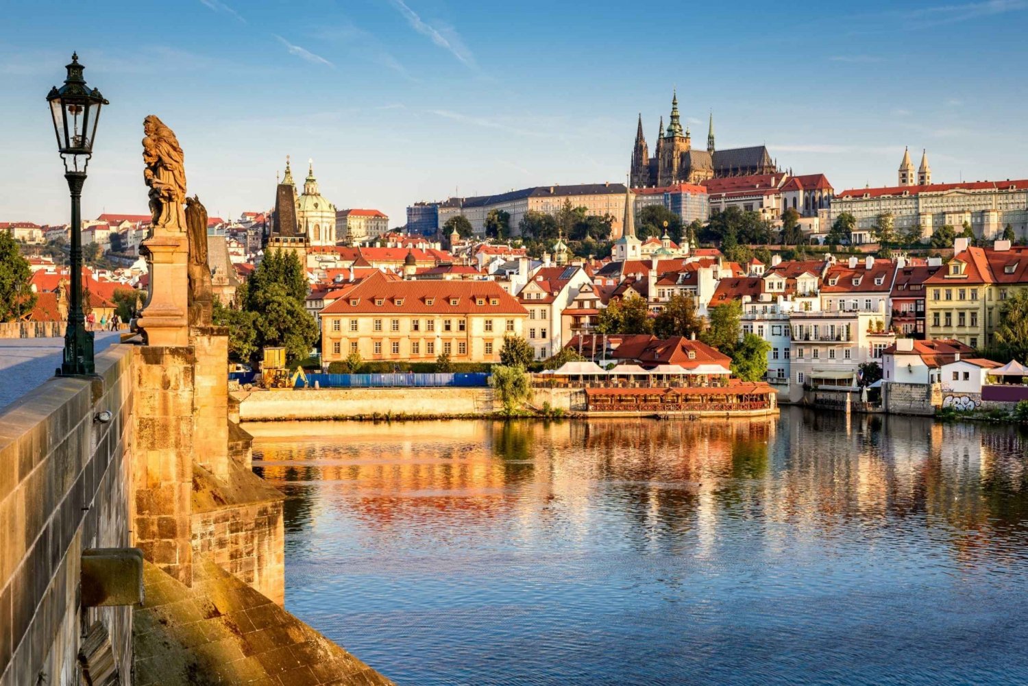 Castillo de Praga y Catedral de San Vito Visita Privada a Pie