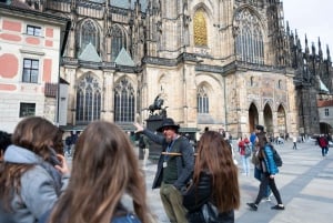 Prague: Castle Entry Ticket with Guide and River Cruise