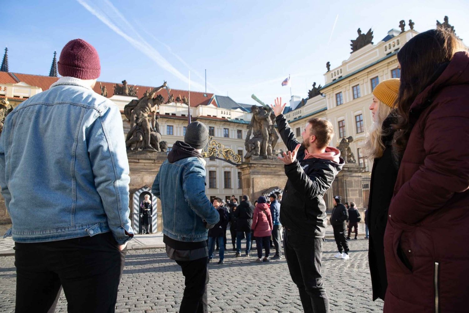 Prague: Castle Grounds & Highlights Walking Tour small-group