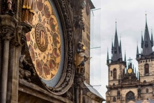 Prague: Castle, National Museum & Town Hall Tickets & Audio