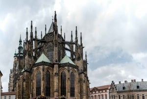 PRAGUE CASTLE: PRIVATE FAIRYTALE WALKING TOUR