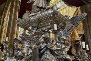 Biglietto per il Castello di Praga e audioguida con ritiro presso l'ufficio GPG