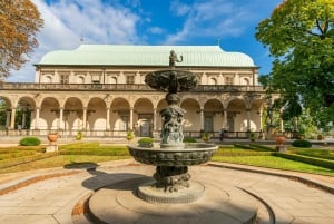 Prague: Castle Tour with Local Guide and Entry Ticket