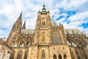 Prague: Castle Tour with Local Guide and Entry Ticket