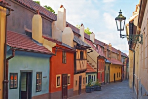 Prague: Castle Tour with Local Guide and Entry Ticket