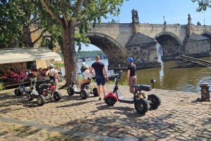 Prag: Aussichtspunkte auf die Burg und Trike-Tour über die Karlsbrücke