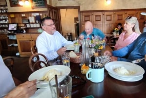 Yksityinen opastettu retki Prahasta Český Krumloviin – Mikin kanssa