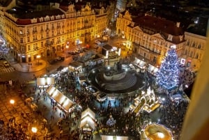Prague: Christmas Markets Tour with Photoshoot & Wine