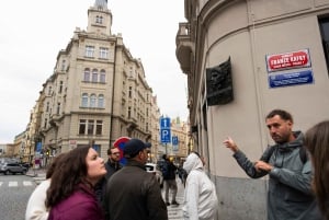 Prague: City Highlights By Bus, Boat, and on Foot