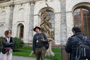 Prague: City Highlights By Bus, Boat, and on Foot