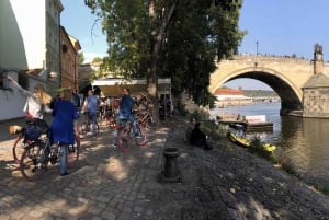 Prague: Classic City Bike Tour