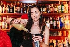 Prague: Cocktail Making Workshop with Bartender
