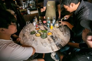 Prague: Cocktail-Making Workshop with Mixologist