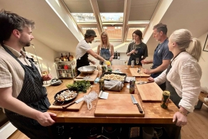 Praga: lezione di cucina ceca dello chef Ondrej con tour del mercato